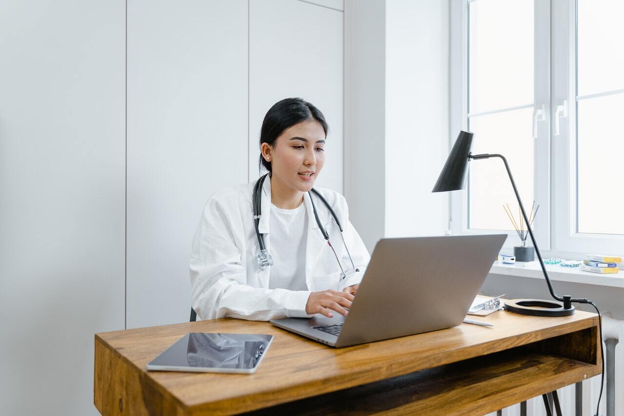 <span id="hs_cos_wrapper_name" class="hs_cos_wrapper hs_cos_wrapper_meta_field hs_cos_wrapper_type_text" style="" data-hs-cos-general-type="meta_field" data-hs-cos-type="text" >Healthcare from Home: Intro to Telemedicine</span>